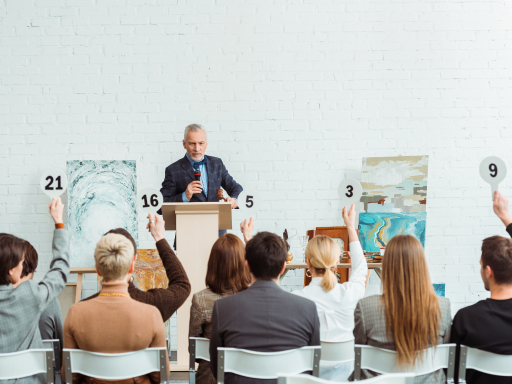art auction bidding